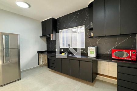 Casa de condomínio à venda com 320m², 4 quartos e 4 vagasCozinha