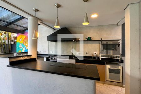 Casa de condomínio à venda com 320m², 4 quartos e 4 vagasChurrasqueira