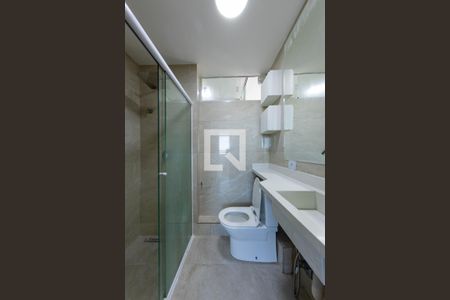 Banheiro de apartamento para alugar com 2 quartos, 87m² em Jardim Independência, São Paulo