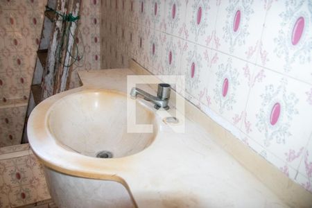 Casa à venda com 125m², 3 quartos e 2 vagasBanheiro 2