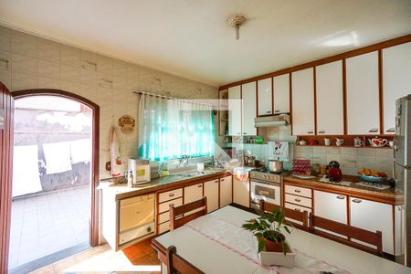 Casa à venda com 100m², 3 quartos e 2 vagasCozinha