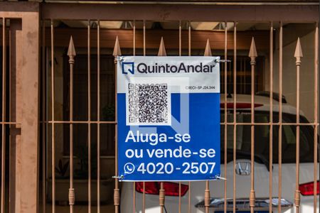 Casa à venda com 115m², 3 quartos e 2 vagasFachada