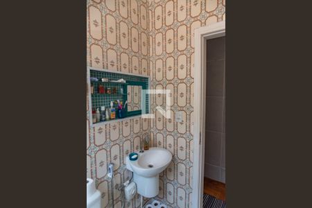 Casa à venda com 115m², 3 quartos e 2 vagasBanheiro