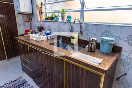 Casa à venda com 115m², 3 quartos e 2 vagasCozinha