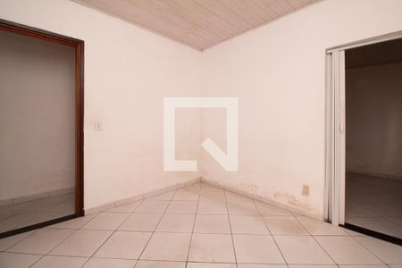 Quarto 1 de casa para alugar com 2 quartos, 55m² em Vila Invernada, São Paulo