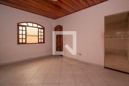 Sala de casa para alugar com 2 quartos, 55m² em Vila Invernada, São Paulo