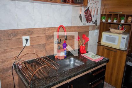 Cozinha de apartamento para alugar com 2 quartos, 67m² em Parque Santa Lúcia, Duque de Caxias