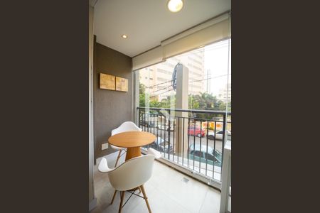 Varanda  de kitnet/studio para alugar com 1 quarto, 25m² em Vila Mariana, São Paulo