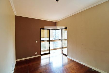 Apartamento à venda com 296m², 4 quartos e 4 vagas Apartamento à venda com 296m², 4 quartos e 4 vagasSala de TV