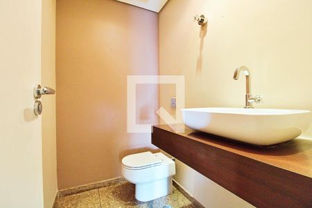 Apartamento à venda com 296m², 4 quartos e 4 vagas Apartamento à venda com 296m², 4 quartos e 4 vagasLavabo