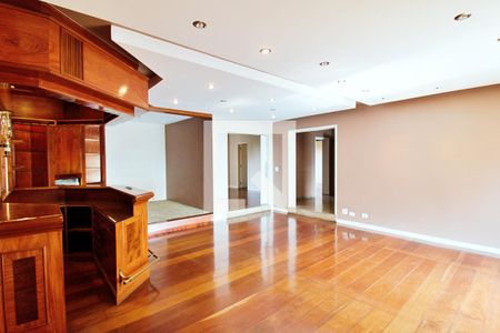 Apartamento à venda com 296m², 4 quartos e 4 vagas Apartamento à venda com 296m², 4 quartos e 4 vagasSala