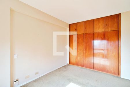 Apartamento à venda com 296m², 4 quartos e 4 vagas Apartamento à venda com 296m², 4 quartos e 4 vagasSuíte 2