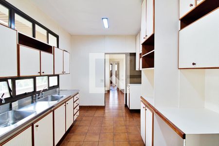 Apartamento à venda com 296m², 4 quartos e 4 vagas Apartamento à venda com 296m², 4 quartos e 4 vagasCozinha