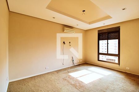 Apartamento à venda com 296m², 4 quartos e 4 vagas Apartamento à venda com 296m², 4 quartos e 4 vagasSuíte 1