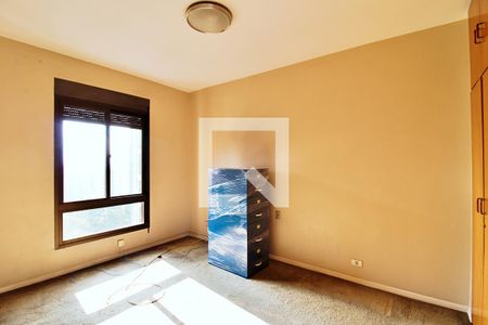 Apartamento à venda com 296m², 4 quartos e 4 vagas Apartamento à venda com 296m², 4 quartos e 4 vagasQuarto 3