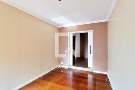 Apartamento à venda com 296m², 4 quartos e 4 vagas Apartamento à venda com 296m², 4 quartos e 4 vagasSala de TV