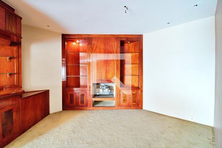 Apartamento à venda com 296m², 4 quartos e 4 vagas Apartamento à venda com 296m², 4 quartos e 4 vagasSala