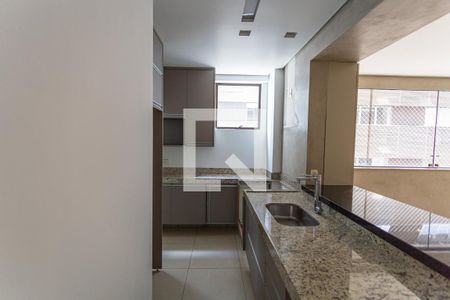 Apartamento para alugar com 75m², 2 quartos e 2 vagasCozinha