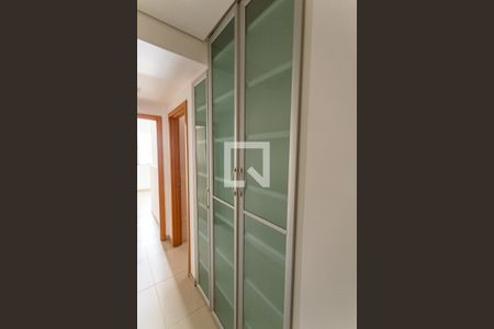 Rouparia de apartamento para alugar com 2 quartos, 75m² em Lourdes, Belo Horizonte
