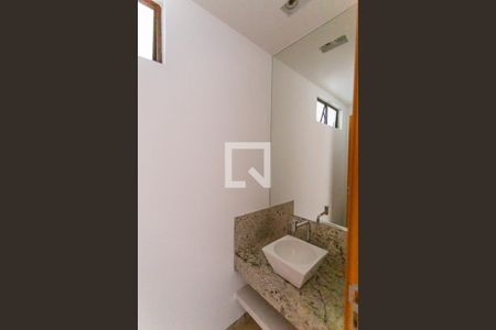 Apartamento para alugar com 75m², 2 quartos e 2 vagasLavabo