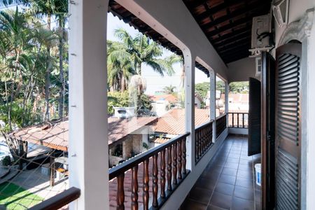 Casa à venda com 800m², 4 quartos e 4 vagasVaranda Quarto 2 e Suíte 4