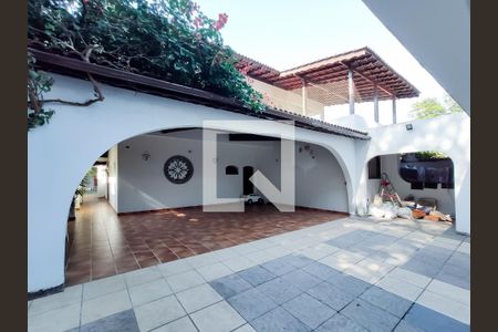Casa à venda com 800m², 4 quartos e 4 vagasGaragem