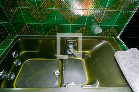 Casa à venda com 800m², 4 quartos e 4 vagasBanheiro Quarto 4 - Suíte