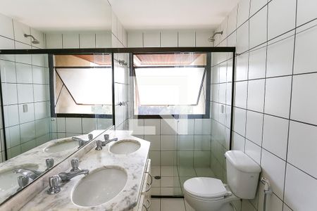 Apartamento para alugar com 77m², 1 quarto e 2 vagasBanheiro 