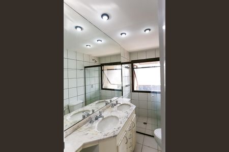 Apartamento para alugar com 77m², 1 quarto e 2 vagasBanheiro 