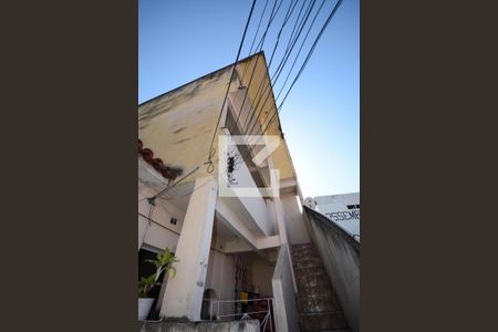 Apartamento à venda com 75m², 2 quartos e 1 vagaFachada