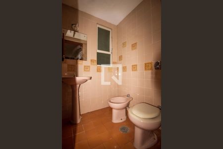 Banheiro de apartamento para alugar com 1 quarto, 35m² em Centro Histórico, Porto Alegre