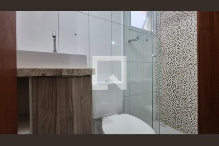 Banheiro da suíte de apartamento à venda com 2 quartos, 55m² em Vila Camilopolis, Santo André