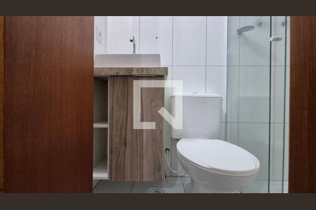 Banheiro da suíte de apartamento à venda com 2 quartos, 55m² em Vila Camilopolis, Santo André