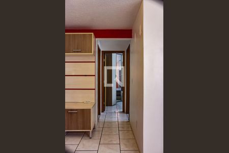 Corredor de apartamento à venda com 2 quartos, 46m² em Igara, Canoas