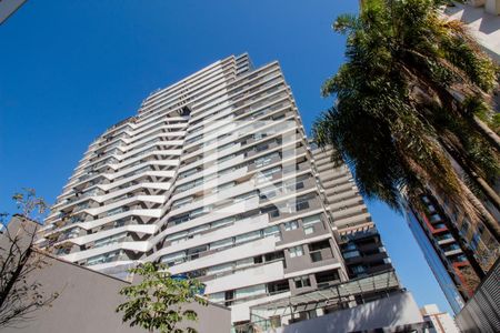 Studio para alugar com 30m², 1 quarto e 1 vaga Studio para alugar com 30m², 1 quarto e 1 vagaFachada