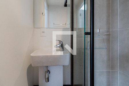 Studio para alugar com 30m², 1 quarto e 1 vaga Studio para alugar com 30m², 1 quarto e 1 vagaBanheiro