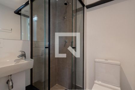 Studio para alugar com 30m², 1 quarto e 1 vaga Studio para alugar com 30m², 1 quarto e 1 vagaBanheiro