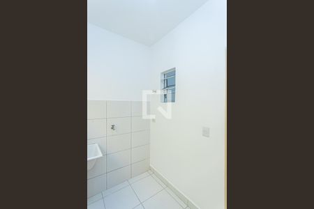 Casa para alugar com 30m², 1 quarto e sem vagaÁrea de Serviço