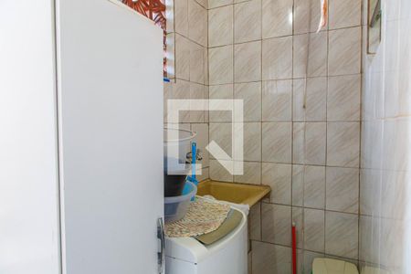 Casa à venda com 277m², 5 quartos e 4 vagas Casa à venda com 277m², 5 quartos e 4 vagasÁrea de Serviço 2