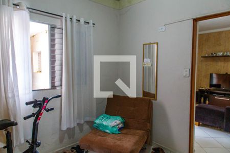 Casa à venda com 277m², 5 quartos e 4 vagas Casa à venda com 277m², 5 quartos e 4 vagasQuarto 4