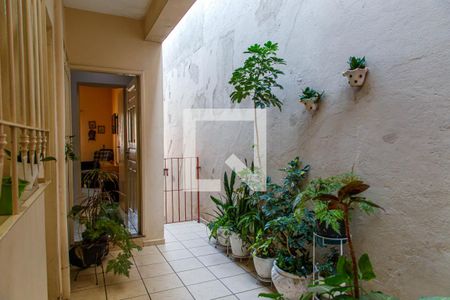 Casa à venda com 277m², 5 quartos e 4 vagas Casa à venda com 277m², 5 quartos e 4 vagasÁrea de Serviço