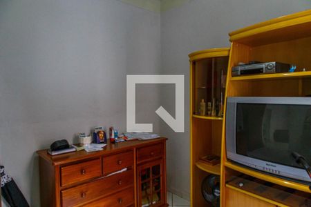 Casa à venda com 277m², 5 quartos e 4 vagas Casa à venda com 277m², 5 quartos e 4 vagasQuarto 4