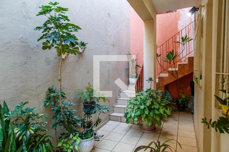 Casa à venda com 277m², 5 quartos e 4 vagas Casa à venda com 277m², 5 quartos e 4 vagasÁrea de Serviço