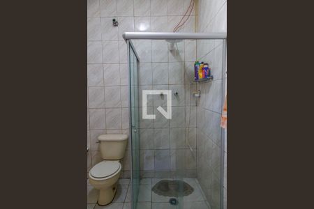 Casa à venda com 277m², 5 quartos e 4 vagas Casa à venda com 277m², 5 quartos e 4 vagasBanheiro 2