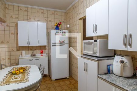 Casa à venda com 277m², 5 quartos e 4 vagas Casa à venda com 277m², 5 quartos e 4 vagasCozinha