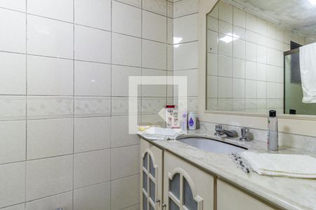 Apartamento à venda com 220m², 4 quartos e 3 vagas Apartamento à venda com 220m², 4 quartos e 3 vagasBanheiro Suite 3