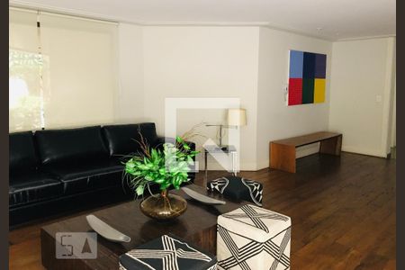 Apartamento à venda com 220m², 4 quartos e 3 vagas Apartamento à venda com 220m², 4 quartos e 3 vagasÁrea comum