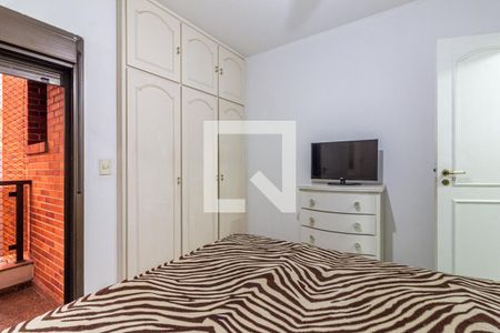 Apartamento à venda com 220m², 4 quartos e 3 vagas Apartamento à venda com 220m², 4 quartos e 3 vagasSuite 2
