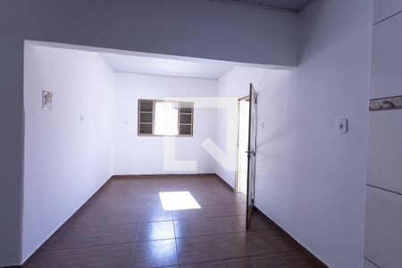 Casa à venda com 360m², 2 quartos e 2 vagas Casa à venda com 360m², 2 quartos e 2 vagasCozinha