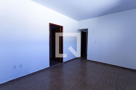 Casa à venda com 360m², 2 quartos e 2 vagas Casa à venda com 360m², 2 quartos e 2 vagasSala